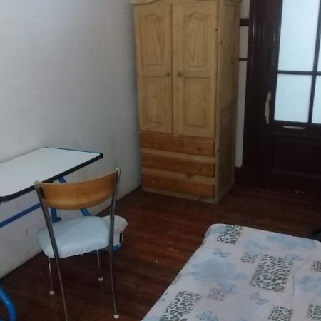 Habitac Indiv Casa De Familia, Flores Buenos Aires Buitenkant foto