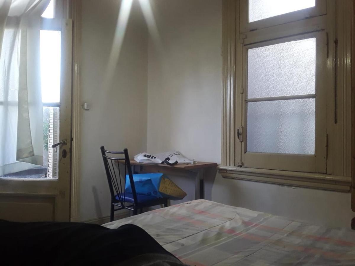 Habitac Indiv Casa De Familia, Flores Buenos Aires Buitenkant foto