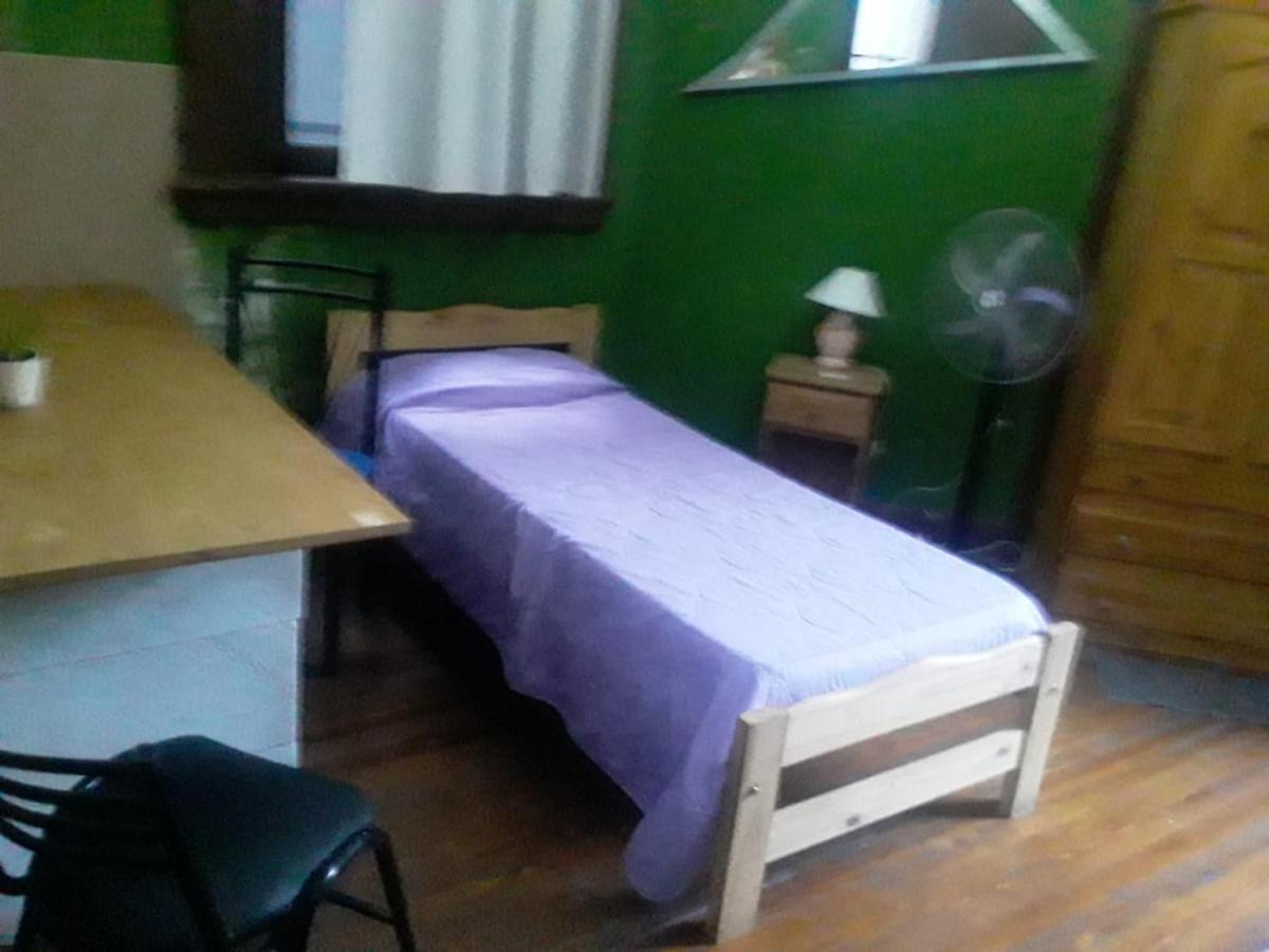 Habitac Indiv Casa De Familia, Flores Buenos Aires Buitenkant foto