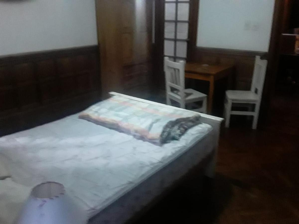 Habitac Indiv Casa De Familia, Flores Buenos Aires Buitenkant foto
