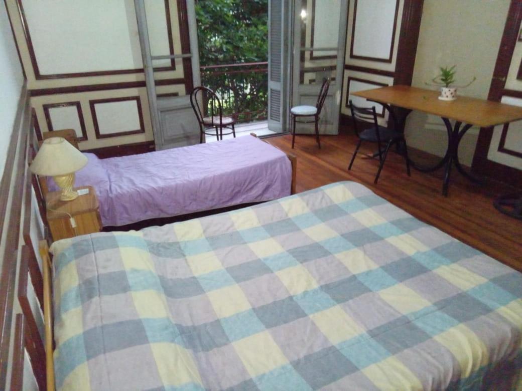 Habitac Indiv Casa De Familia, Flores Buenos Aires Buitenkant foto
