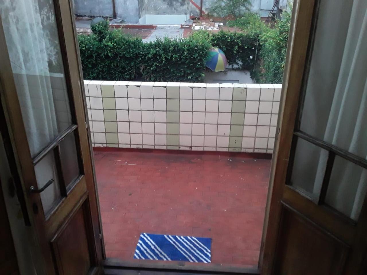 Habitac Indiv Casa De Familia, Flores Buenos Aires Buitenkant foto