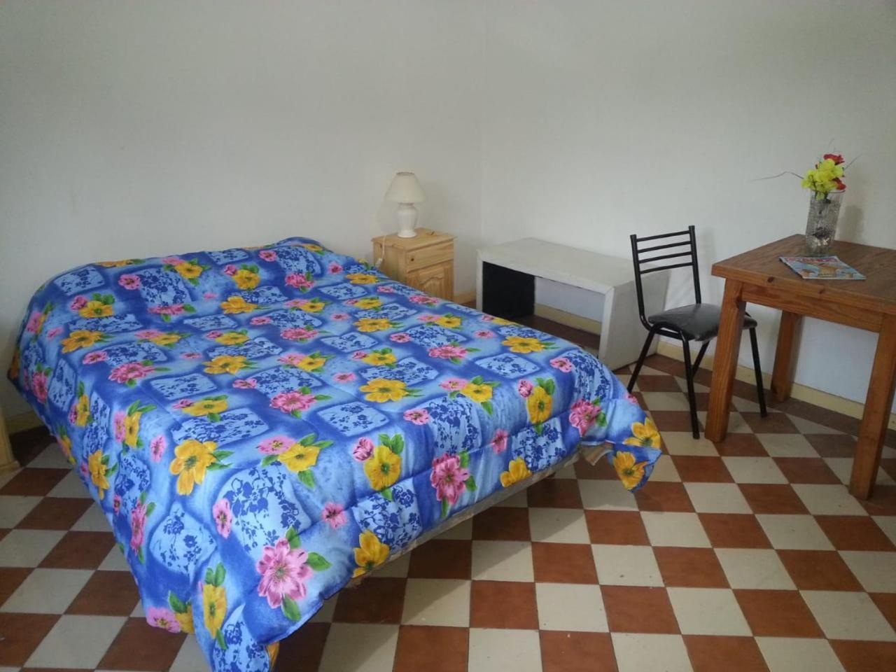 Habitac Indiv Casa De Familia, Flores Buenos Aires Buitenkant foto