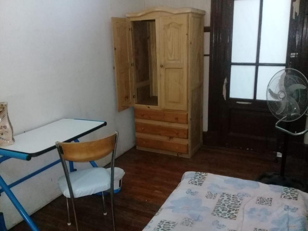 Habitac Indiv Casa De Familia, Flores Buenos Aires Buitenkant foto